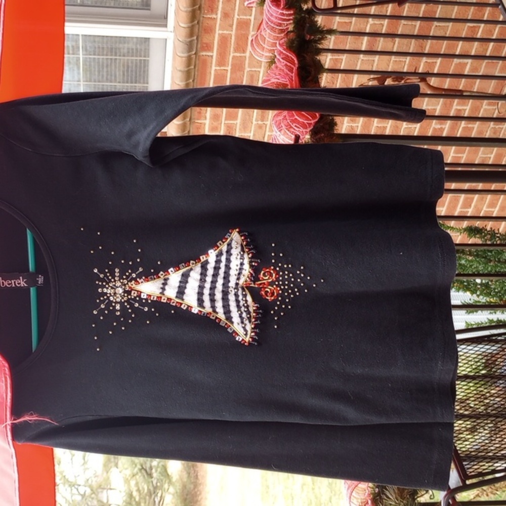Berek Christmas Tree Shirt - Picture 7 of 9